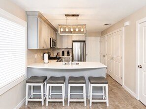 Private kitchen - Stylish 3BR Retreat w/ Backyard Near MetLife, American Dream & NYC (Belleville)