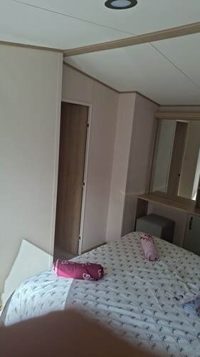 30C Kingfisher Hottub Lodge