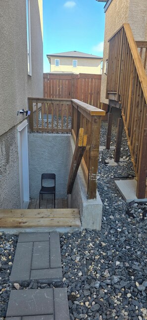 Property grounds - 2 Bedroom Suite|Private Entry| Free Parking|Near Costco Regent (Winnipeg)