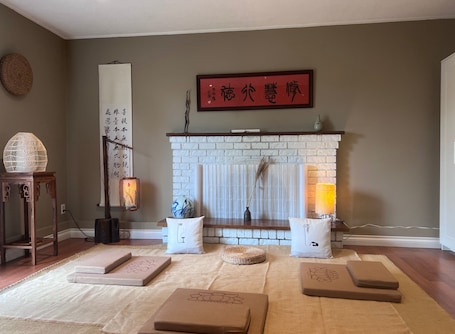 Paramita House | Peaceful Cozy Stay | 15m Drive to YVR