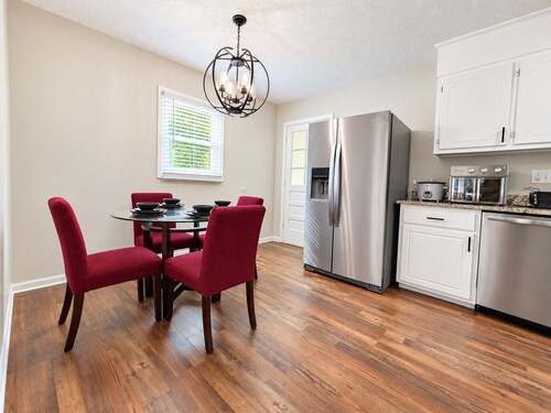 Cozy 3-bedroom Rocky Mount Home Retreat With Full Kitchen & Fenced Yard