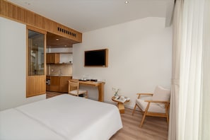 Room - Edensee Saigon by DDH (Tan Hoa)