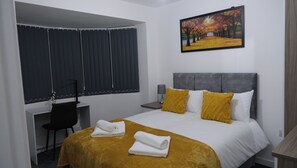 Room - Charming Manchester House With 3 Bedrooms (Manchester)