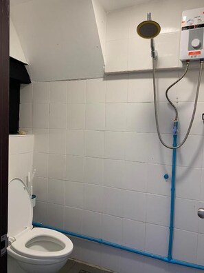 Bathroom - The House Hostel 2  (Krung Thep Maha Nakhon)