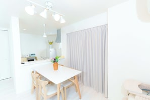 Dining - Loveokinawa-Uza House (Yomitan)