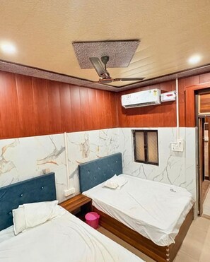 Room - Shri Anandam (Vrindavan)