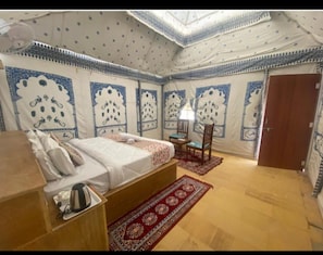 Unclassified image, 3 of 7, button - Living Desert Camp (Jaisalmer)