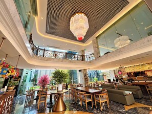 Dining - NHAT DINH HOTEL (PHUONG BINH PHU)