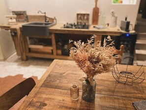 Shared kitchen - Maison la folie douce (Saint-Pierre-de-Manneville)