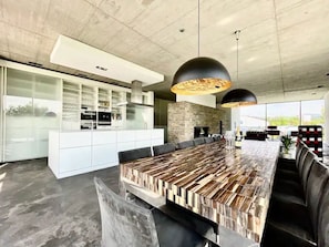 Dining - Luxury Family Villa EMG Frankfurt Heidelberg (Friedrichshafen)