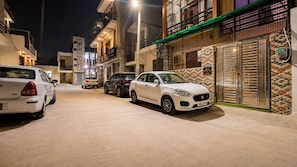 Property grounds - Saanchi Villa (Ayodhya)