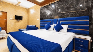 Room - Saanchi Villa (Ayodhya)