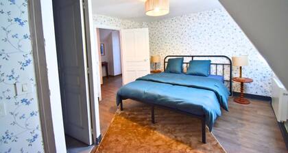 Royal Stables | 4 bedrooms, table football, château