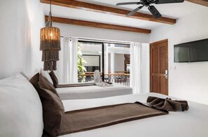 Unclassified image, 5 of 8, button - Habitación Deluxe doble con cama tamaño queen - Banana Boutique (Playa del Carmen)