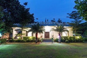 Ngoại thất