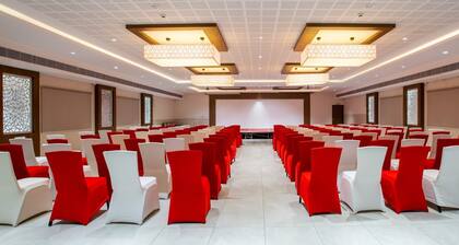 HOTEL SARADHA GRANDE