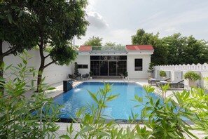 Hồ bơi