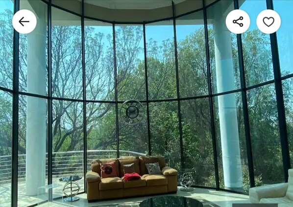 Living room - Whispering Pines Retreat (Centurion)