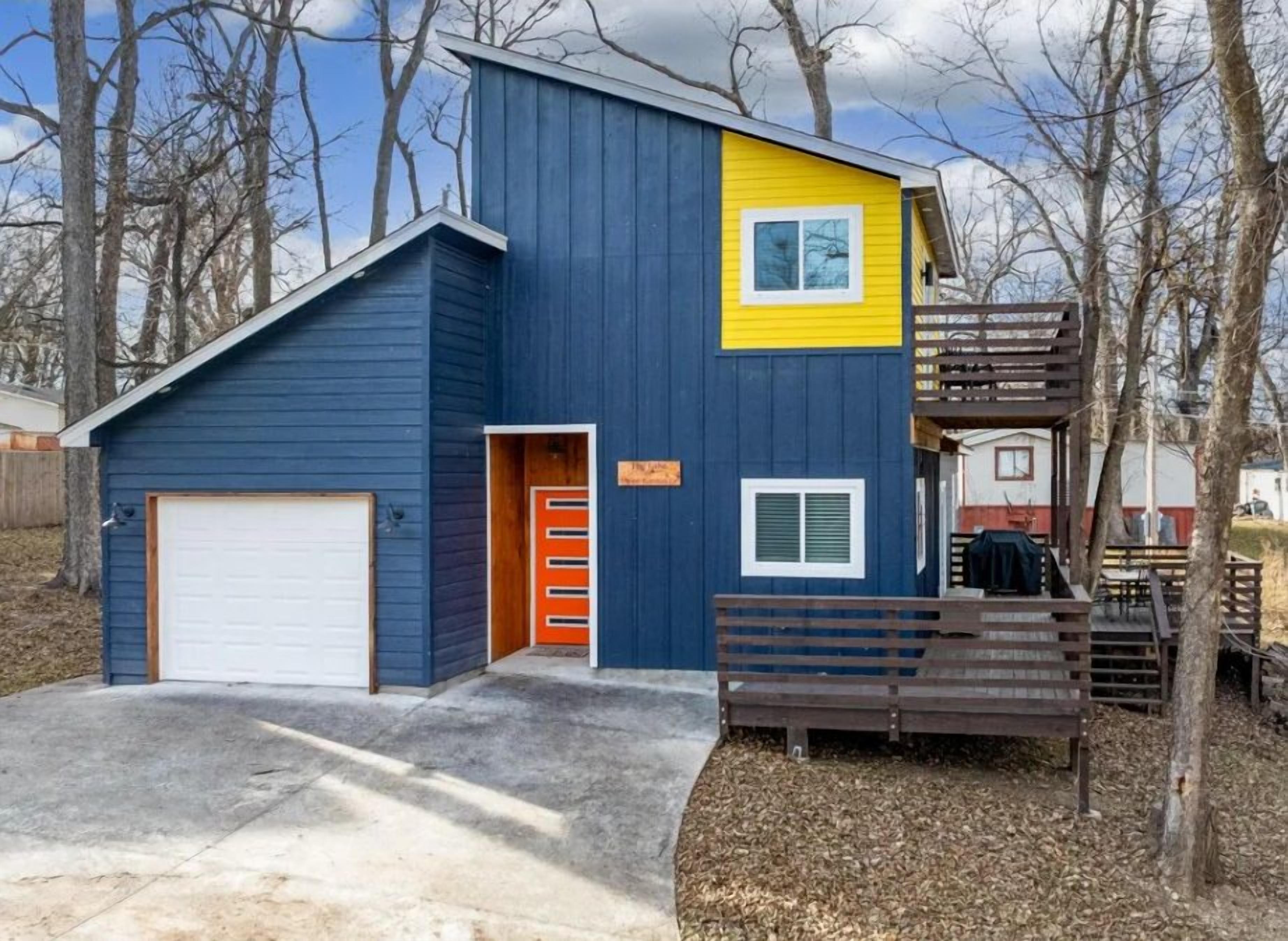 Front view of the home!