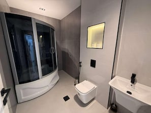Bathroom - Aurion Grand Villa 12BR with Rooftop  (Madinah)