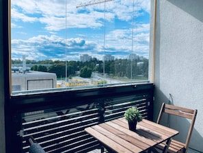 Dining - Everything Walkable: Metro, Shopping Center, Beach (Espoo)