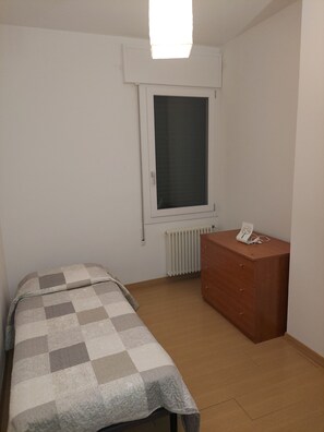 Unclassified image, 5 of 9, button - Apartment 'Pisani' with Private Terrace, Wi-Fi and Air Conditioning (Vigonovo)