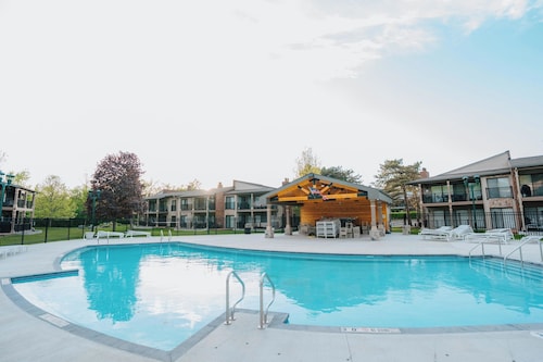 Abbey Harborfront Villa on Geneva Lake