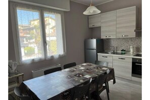 Private kitchen - Single-family home with parking in Franciacorta (Capriolo)