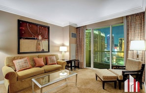 Living area - MGM Signature-22-703 Studio Strip View Jacuzzi (Las Vegas)