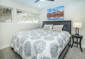 Room - Just Listed- Peaceful 3-bedroom East Vail townhome, super convenient location! (Vail)