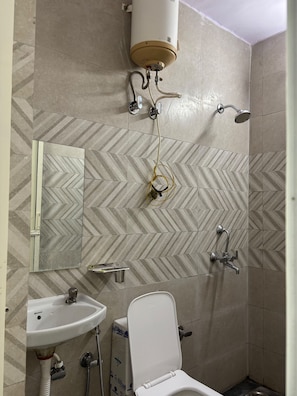 Bathroom - Hotel Olivia Guest House (New Delhi)