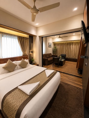Unclassified image, 5 of 7, button - The Crown Hotel Lokhandwala Andheri  (Mumbai)