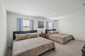 Bedroom on the second floor with two king beds, ideal for couples or families sharing a room - Courtside Manor, 5BR Across from Berry Tennis (Rome)