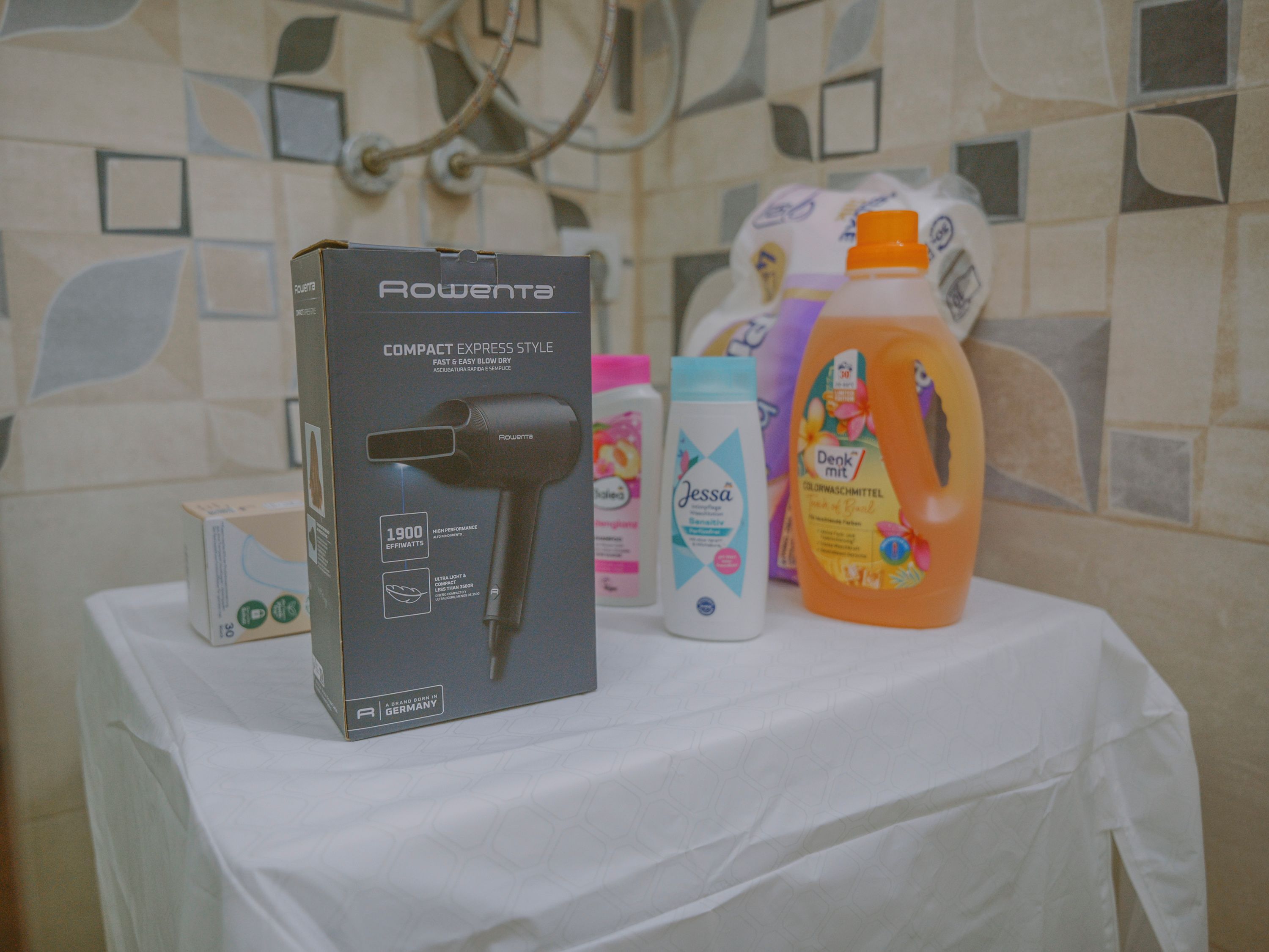 Bathroom amenities
