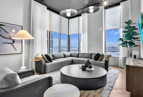 501 First - Rooftop Pool - Gym