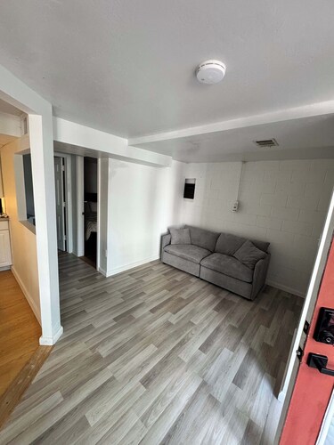 Mountain-View Condo w/ Patio & Free Parking