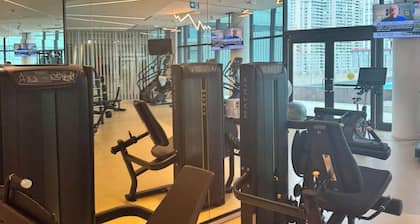 The Modern Retreat | Luxury 2 Bed, 2 Bath Condominium