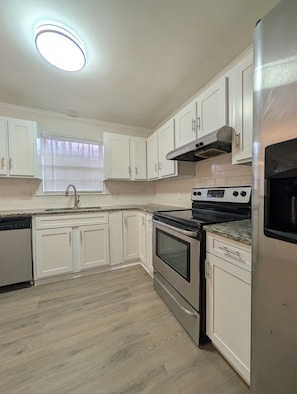 Unclassified image, 3 of 10, button - Quiet, & Cozy Furnished Room #1 in Norcross (Norcross)