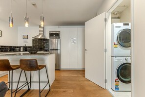 Laundry area - Central Courtyard - Free parking · 250 m to town (Queenstown)