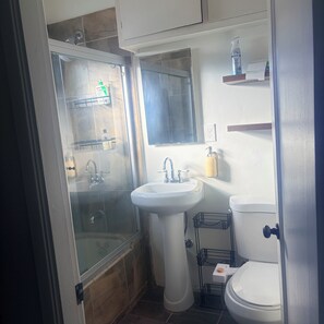 Bathroom - Trendy Highland Park area 3BD/2BA Home hill Views, Parking & Big Backyard (Los Angeles)