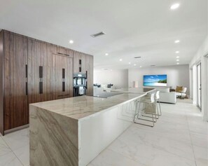 Interior - Luxury Pool Villa (Palmetto Bay)