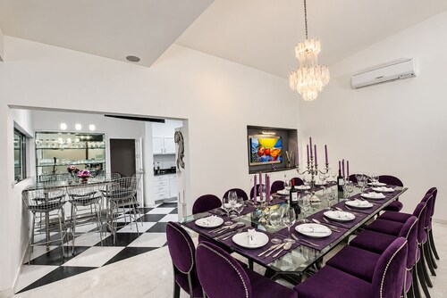 Mansion Maria - 5 Luxury Suites & Heated Pool