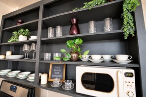 Interior - Vintage Dallas Hideaway - Cozy 1BR Near Downtown (Dallas)