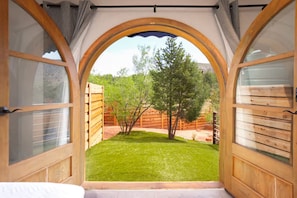 Room - Former Sedona Pig Sanctuary - Now Accepting Humans (Sedona)