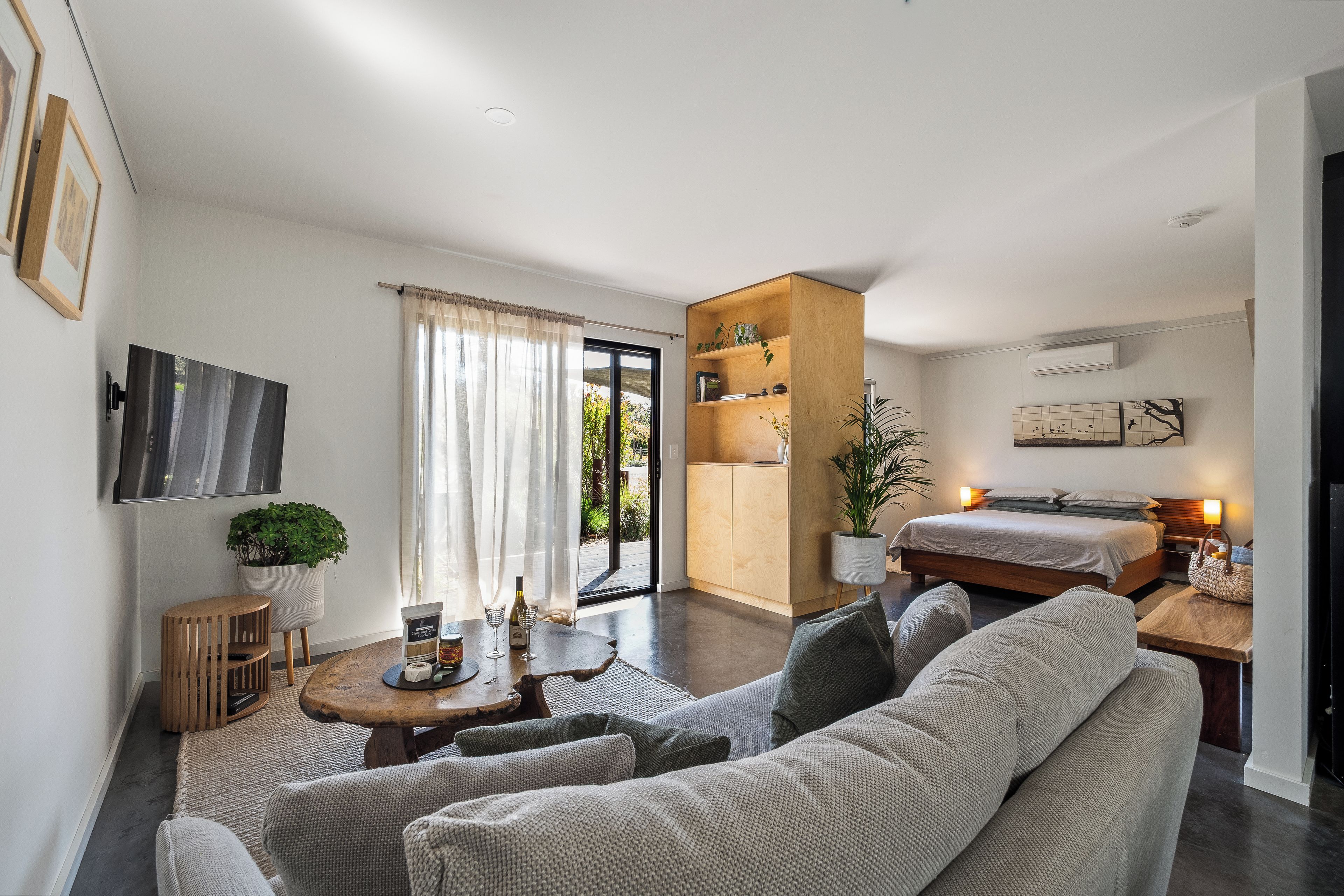 Redgate Studio, a quiet retreat emersed in nature, close to Margaret River