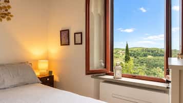 Autumn, Bedroom, Spring, Summer