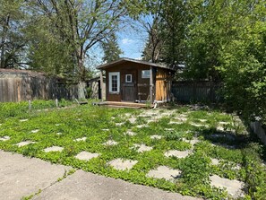 Exterior - Beautiful basement plus parking (Cambridge)