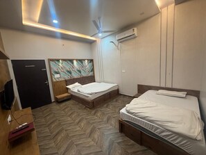 Room - SHREE RADHE PALACE (Degana)