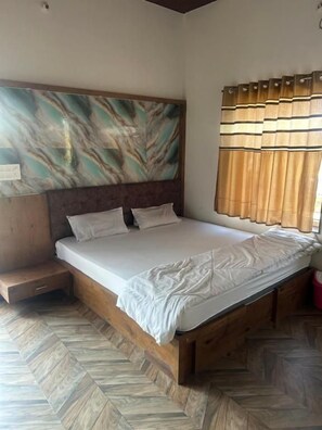 Room - SHREE RADHE PALACE (Degana)