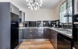 Kitchen - Stunning home in Veulettes sur Mer with WiFi (Veulettes sur Mer)